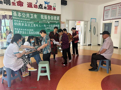 凱利社區開展健康義診活動，貼心服務暖民心