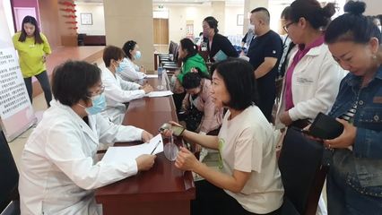 全國婦聯(lián)“健康中國·母親行動(dòng)-關(guān)愛女性健康中國行”走進(jìn)化德縣，助力女性健康素養(yǎng)提升